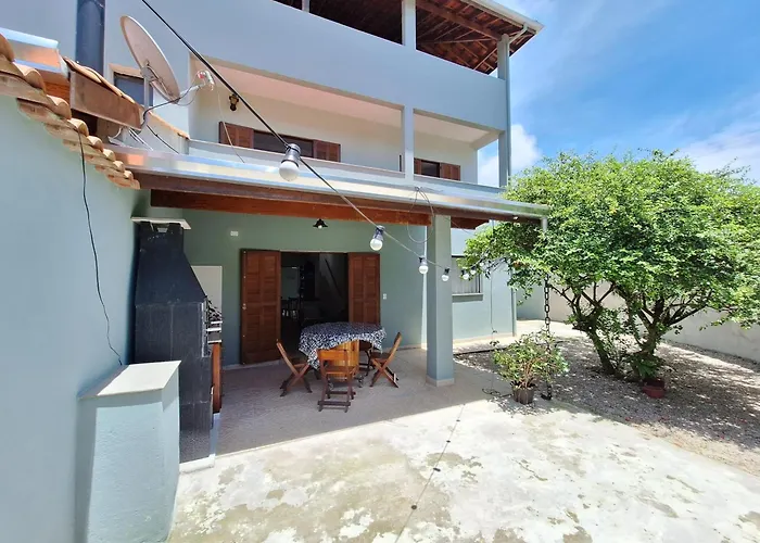 Casa Para Familia A 150M Da Praia Do Pereque Acu